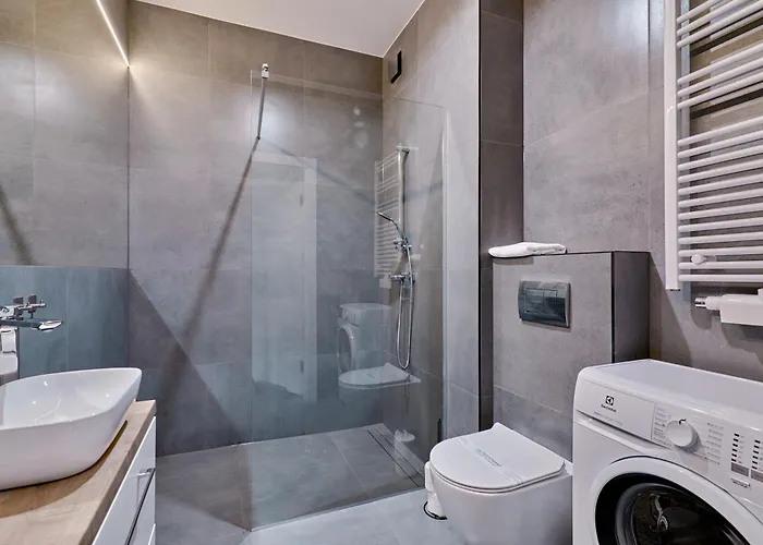 Sztuk Pieknych 10 * بيوا