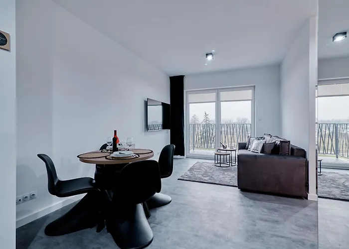 Sztuk Pieknych 10 * Pila (Pila)